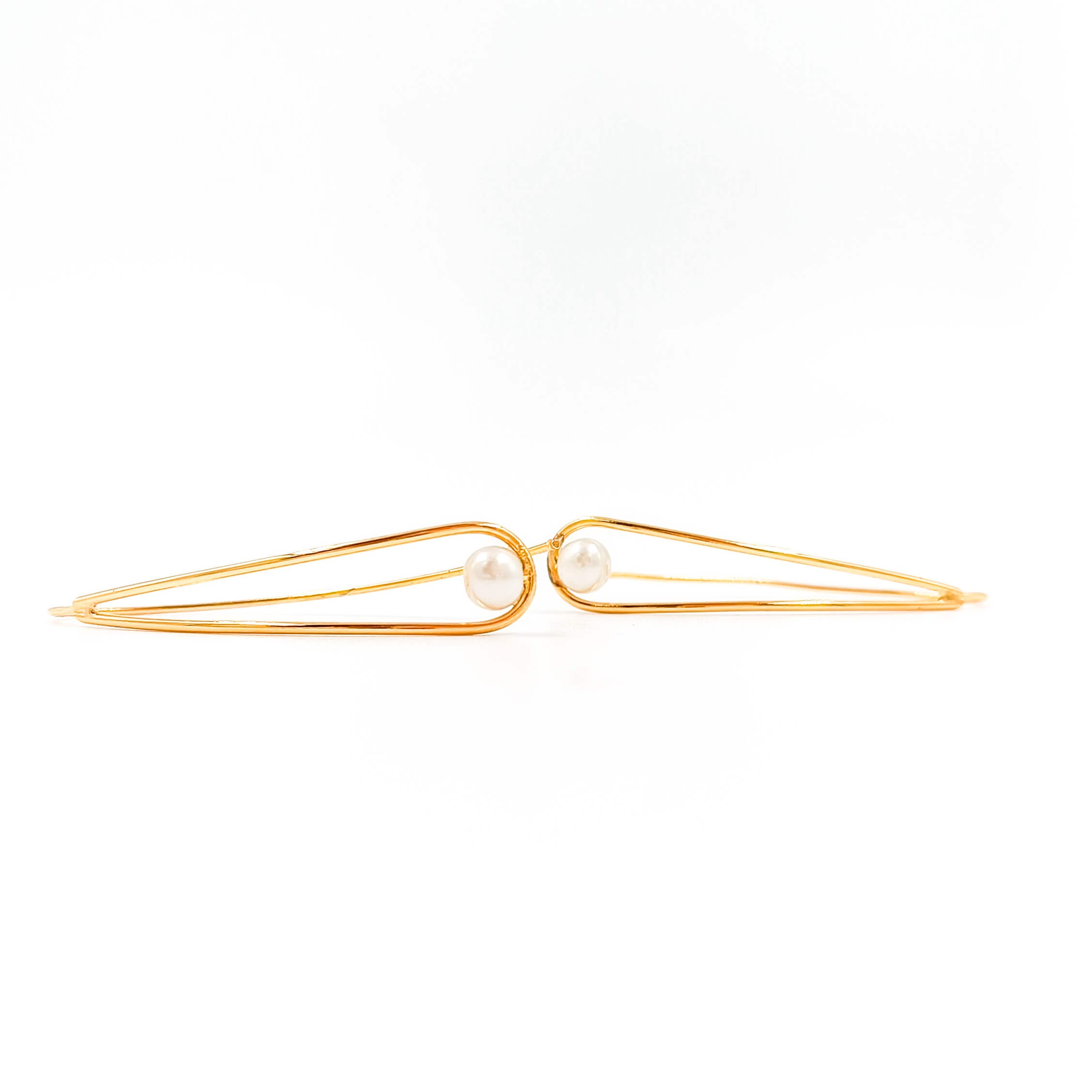 Earth's Pearl Teardrop Hoops