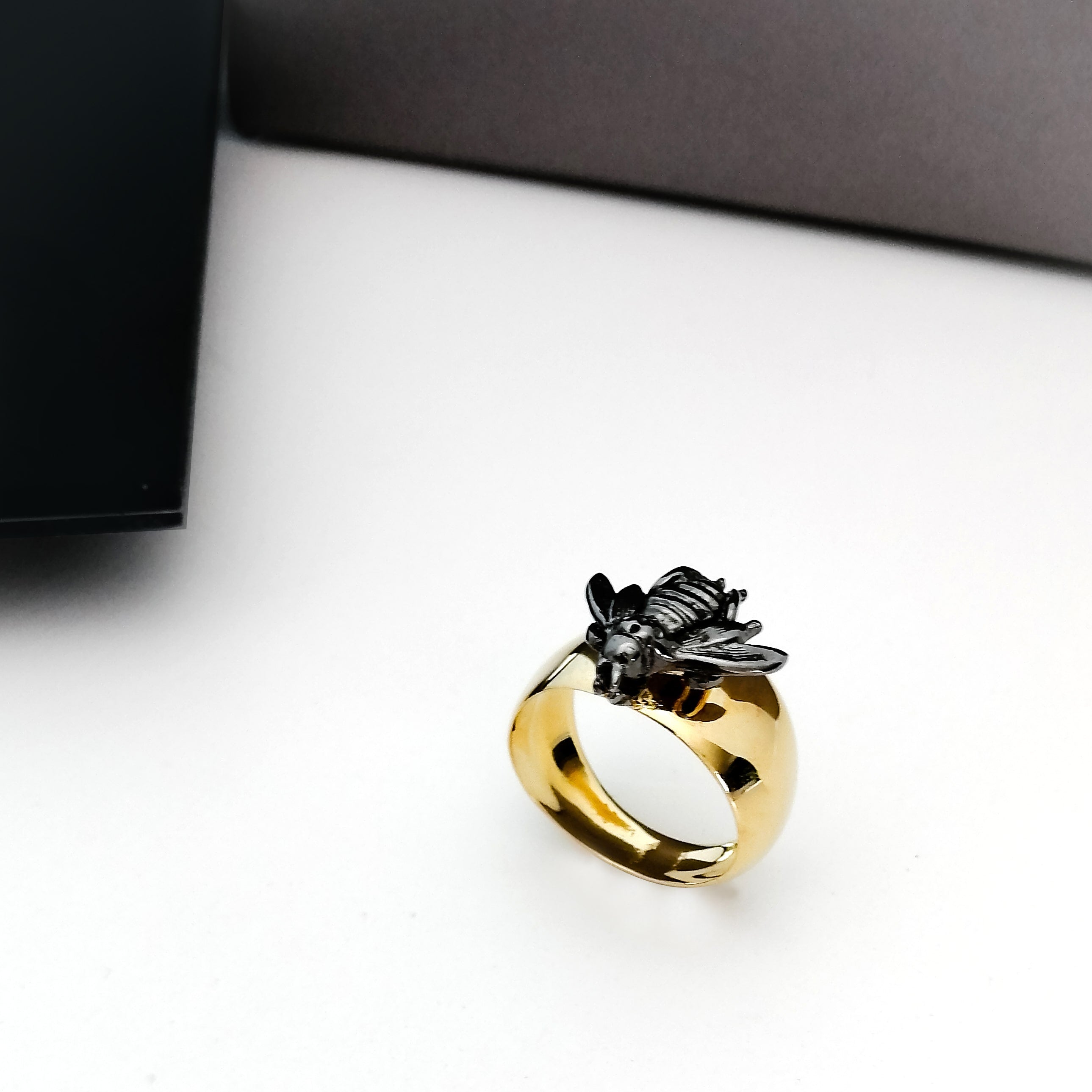 Bee Ring