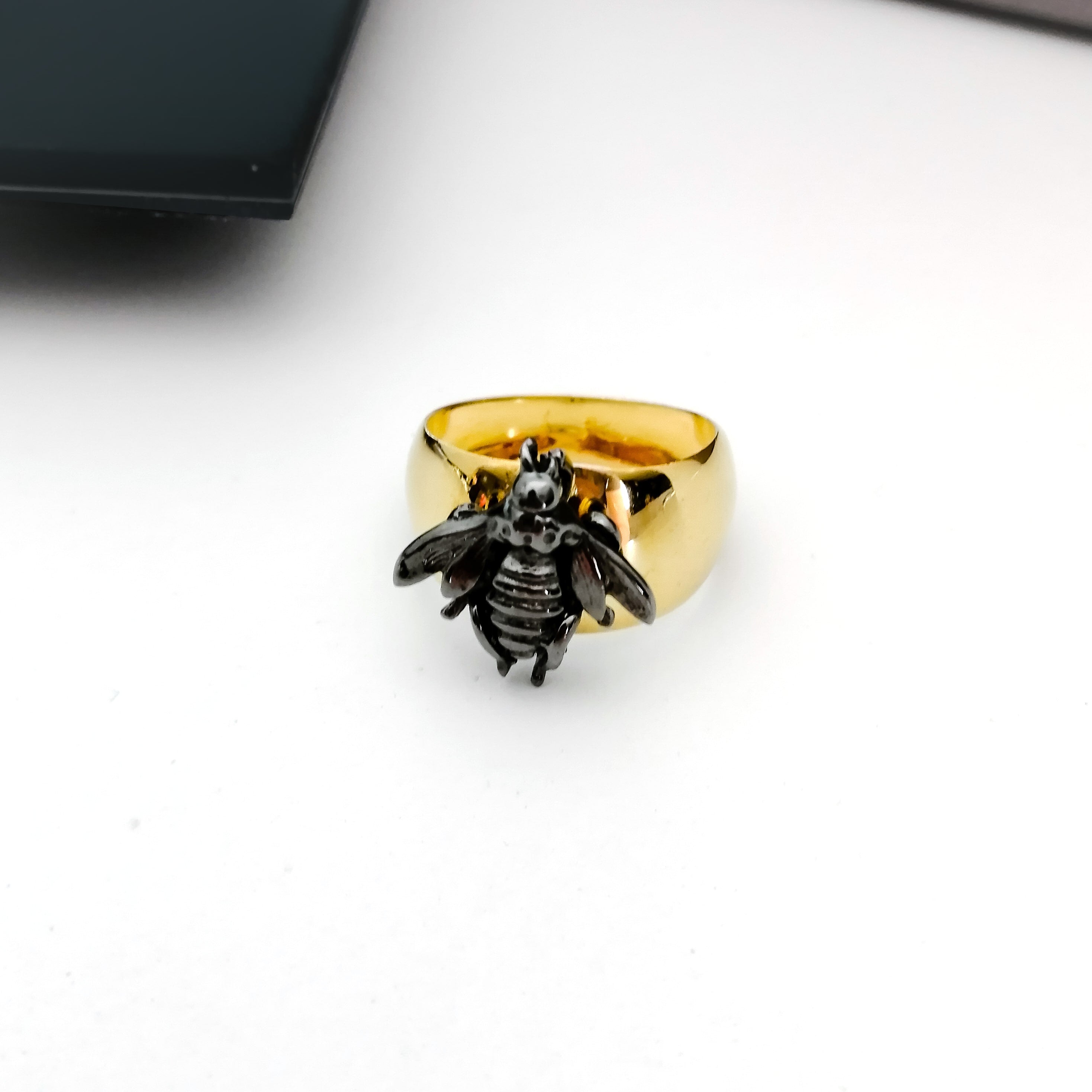 Bee Ring